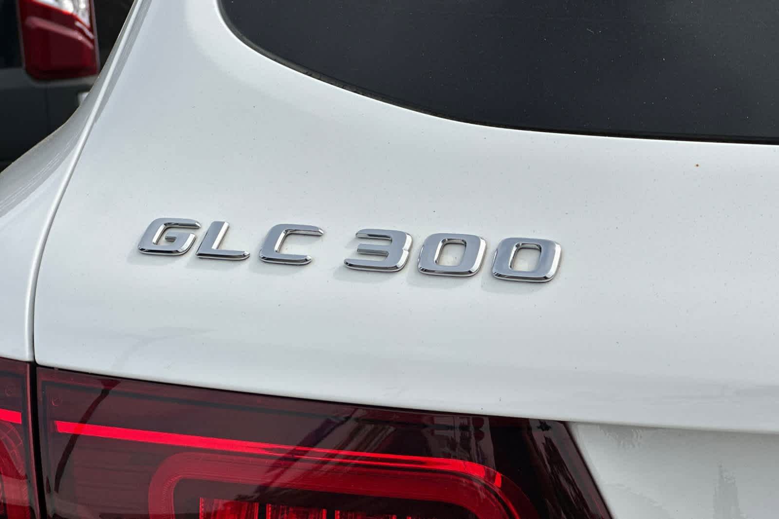 Used 2021 Mercedes-Benz GLC 300 4MATIC image 27