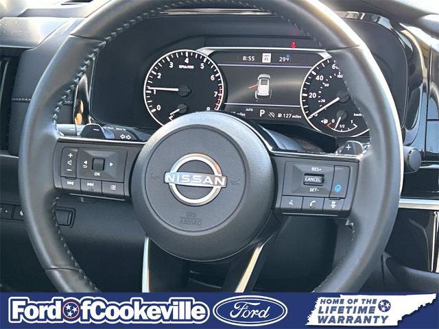 Used 2025 Nissan Pathfinder SL w/ Black Appearance Package image 14