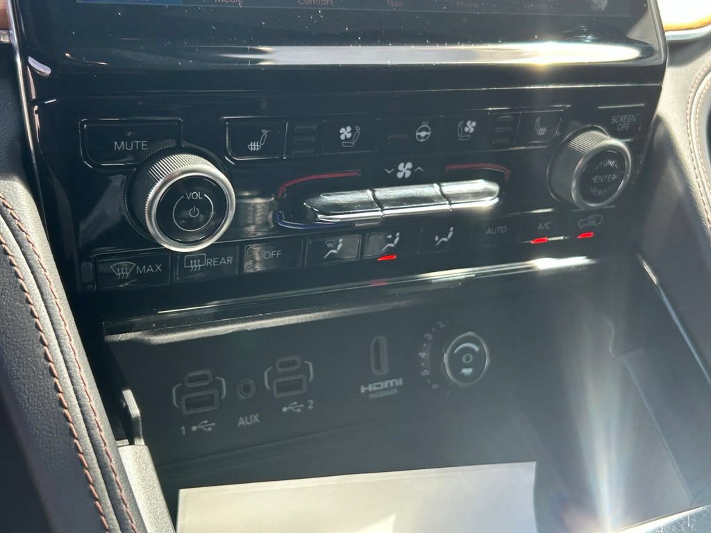 Used 2023 Jeep Grand Cherokee L Summit AWD/4WD image 37