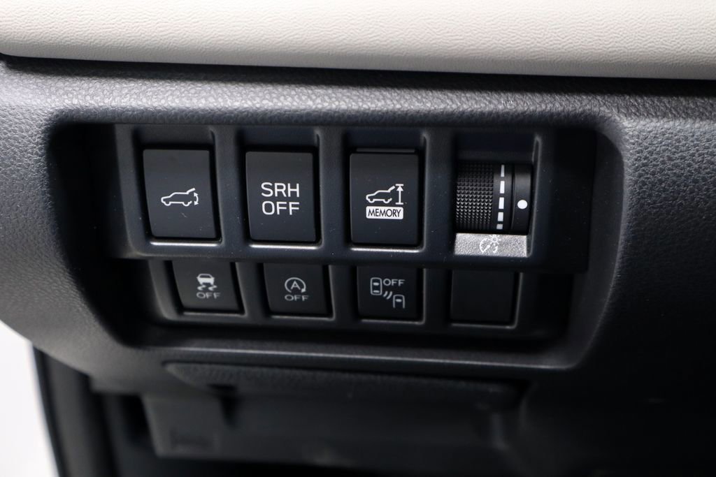 Used 2023 Subaru Forester Limited AWD/4WD image 31