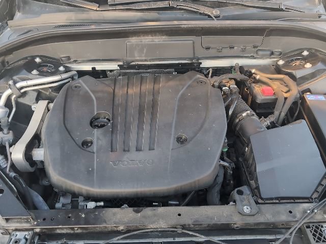 Used 2023 Volvo XC60 B5 Plus image 56