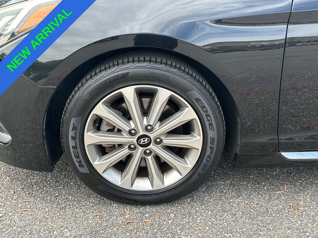 Used 2017 Hyundai Sonata Limited w/ Tech Package 03 FWD image 11