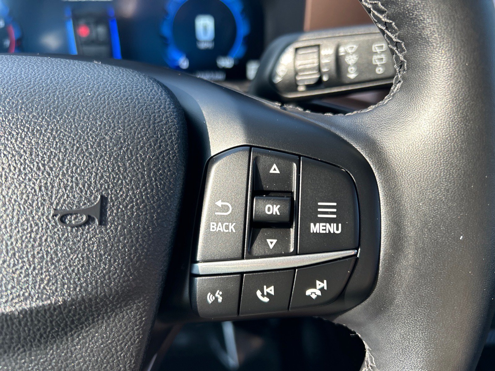 Certified 2025 Ford Bronco Sport Outer Banks w/ Outer Banks Tech Package+ AWD/4WD image 21