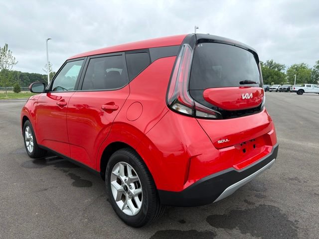 Used 2024 Kia Soul LX w/ Option Group 015 FWD image 8