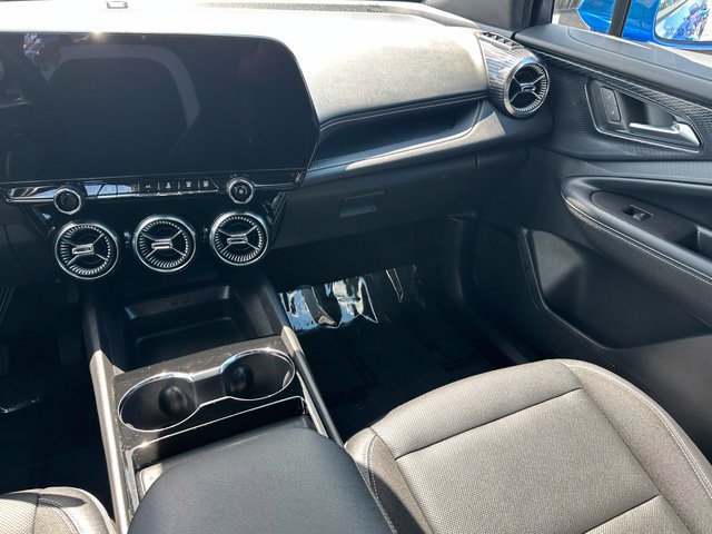 Used 2024 Chevrolet Blazer EV LT AWD/4WD image 17