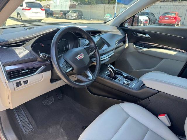 Used 2022 Cadillac XT4 Luxury FWD image 5