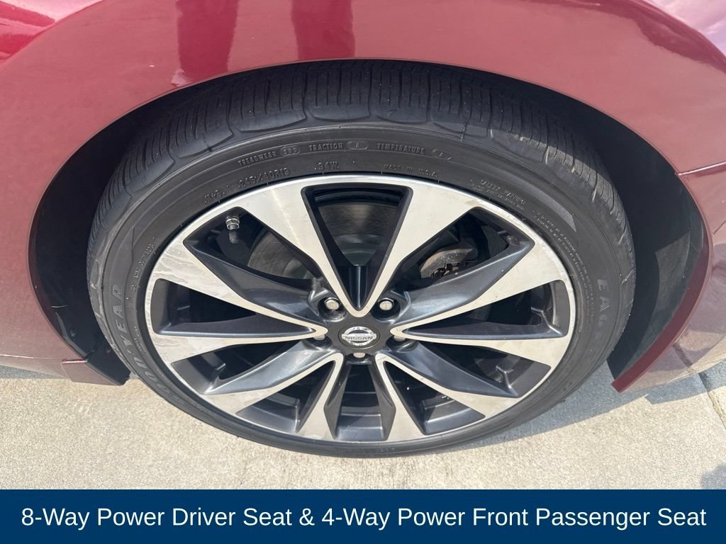 Used 2017 Nissan Maxima SR FWD image 10
