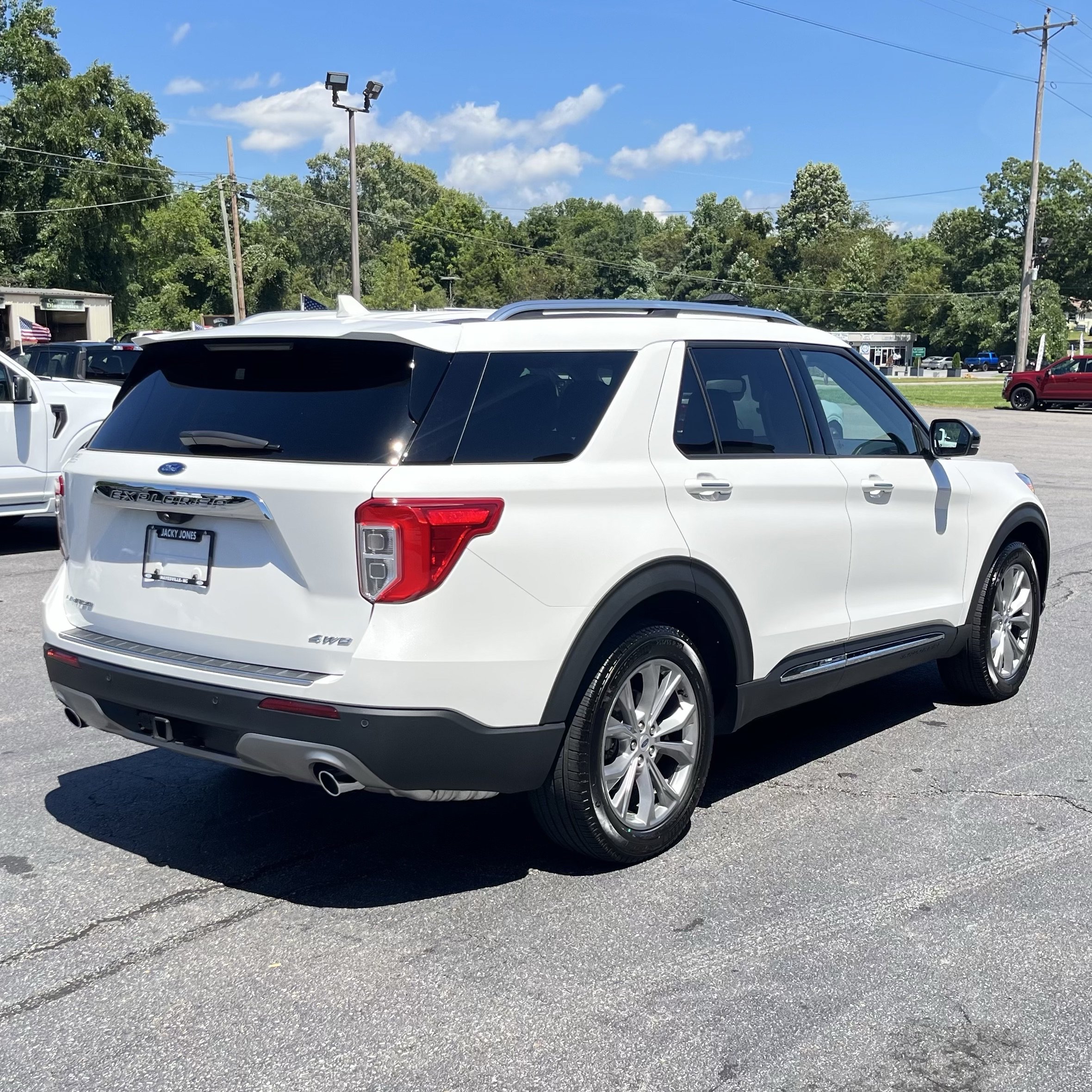 Certified 2024 Ford Explorer Limited w/ Limited Technology Package AWD/4WD image 6