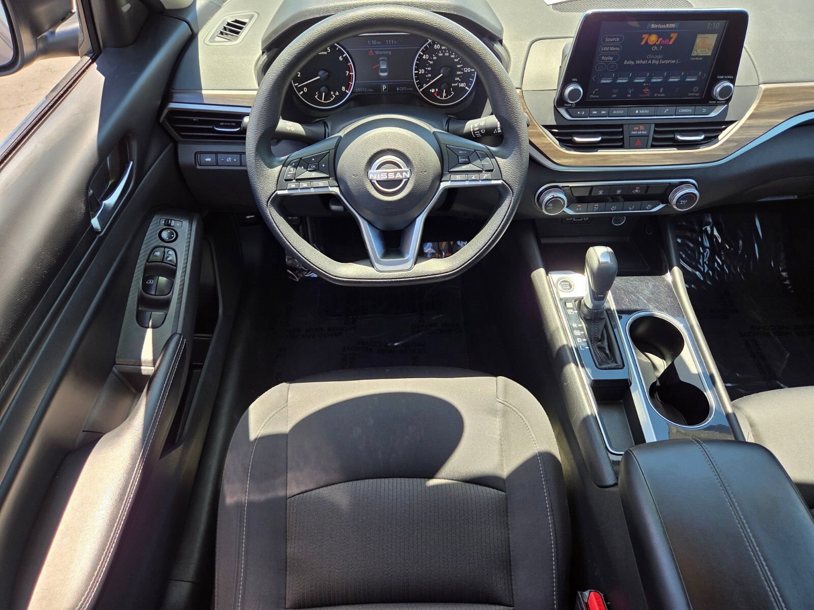 Used 2024 Nissan Altima 2.5 SV FWD image 12