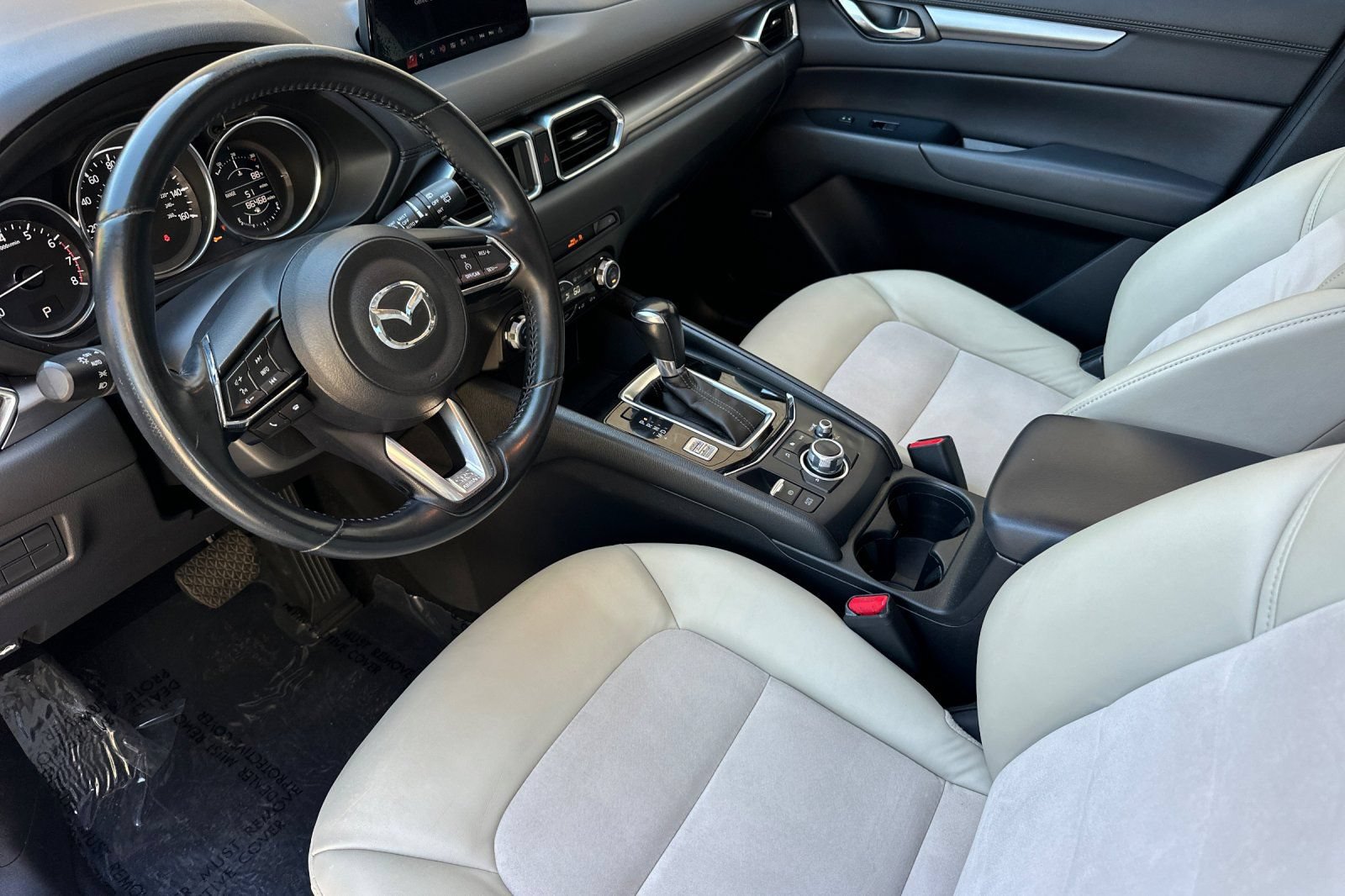 Used 2017 MAZDA CX-5 Touring w/ Preferred Equipment Package FWD image 10
