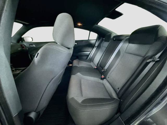Used 2022 Dodge Charger SXT w/ Blacktop Package AWD/4WD image 14
