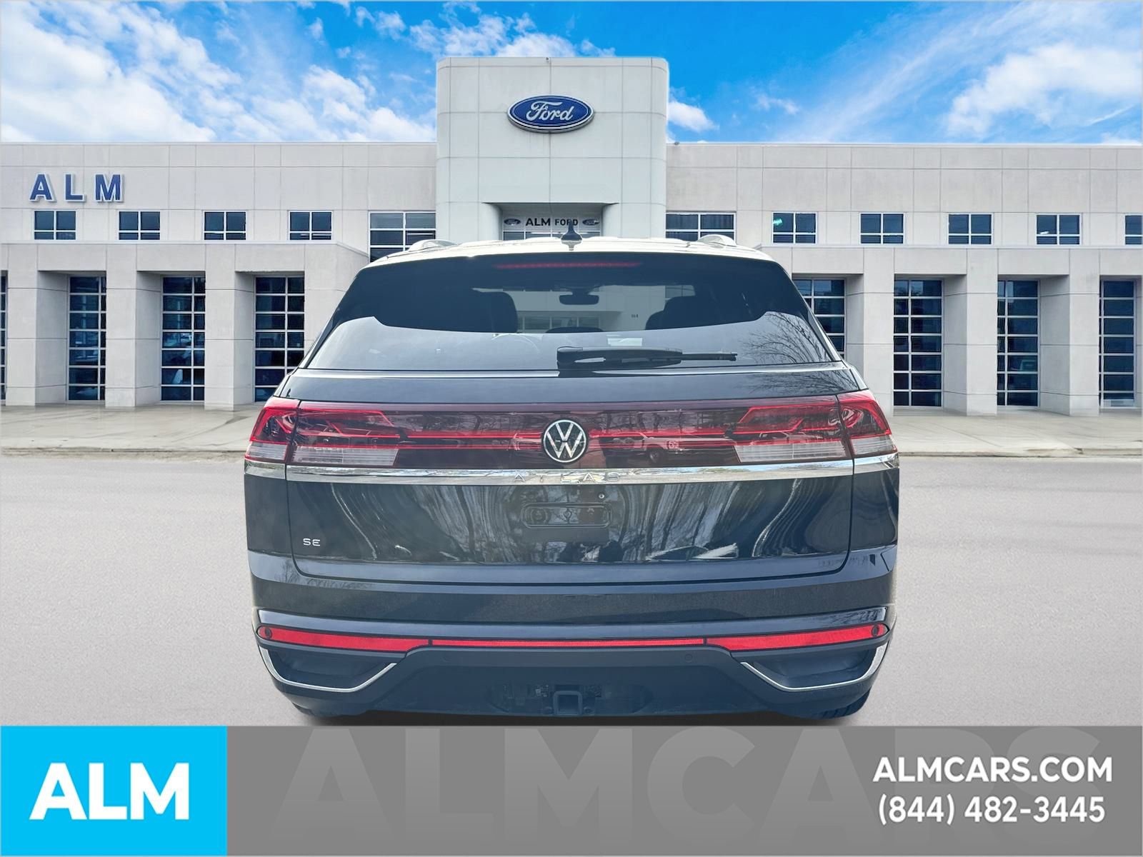 Used 2025 Volkswagen Atlas Cross Sport SE image 6