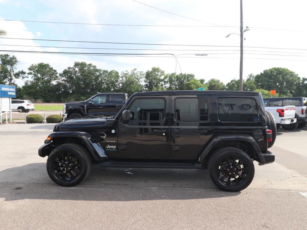 Used 2023 Jeep Wrangler Unlimited Sahara image 2