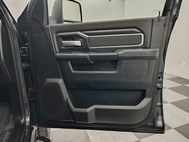 Used 2025 RAM 2500 Big Horn AWD/4WD image 27