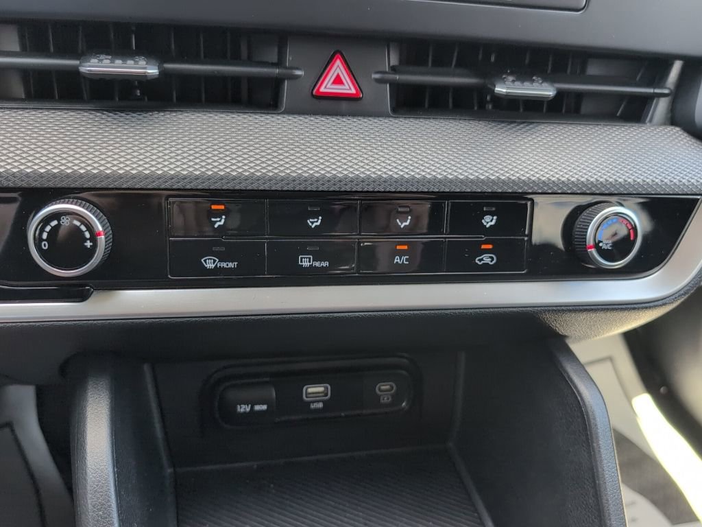 Used 2023 Kia Sportage LX FWD image 17