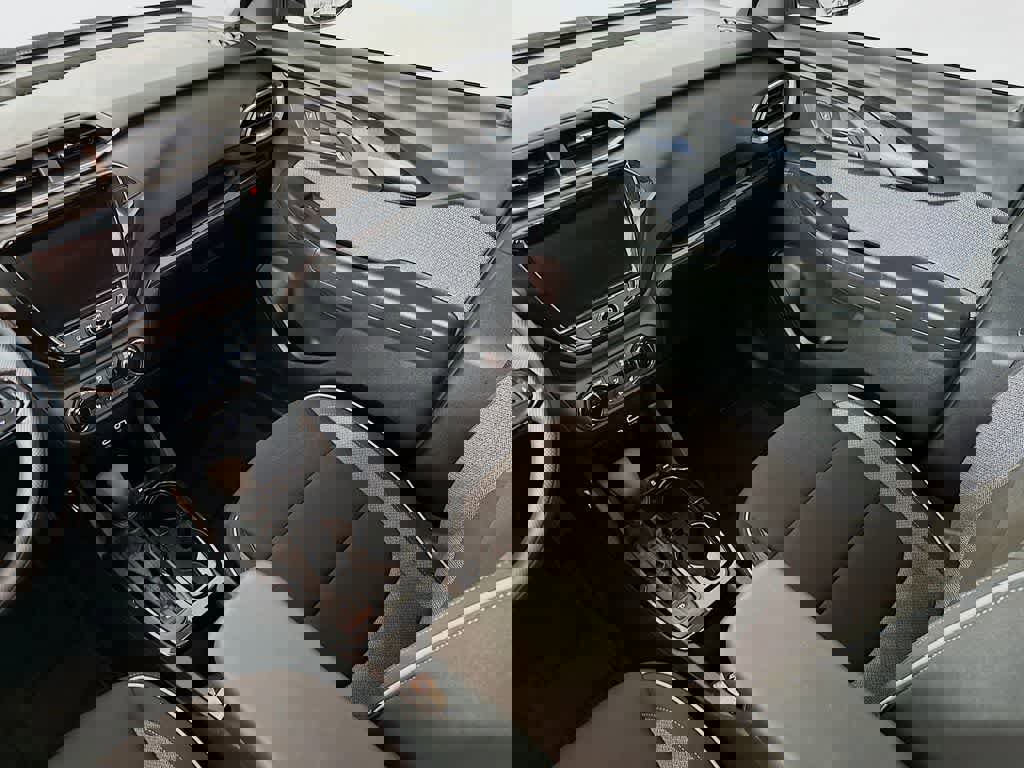 Used 2023 Chevrolet TrailBlazer LT w/ Convenience Package image 11