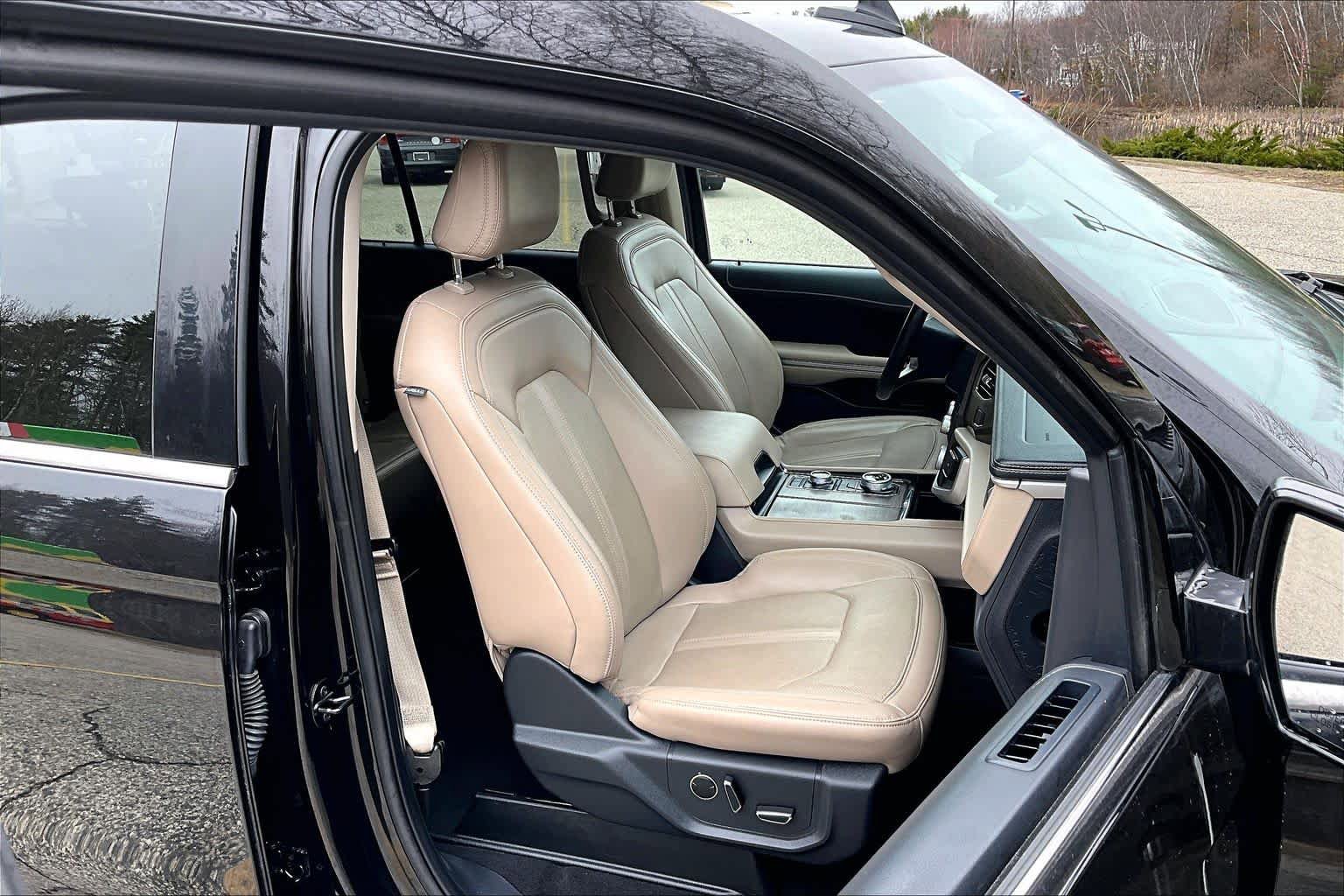 Certified 2023 Ford Expedition Max Limited AWD/4WD image 8