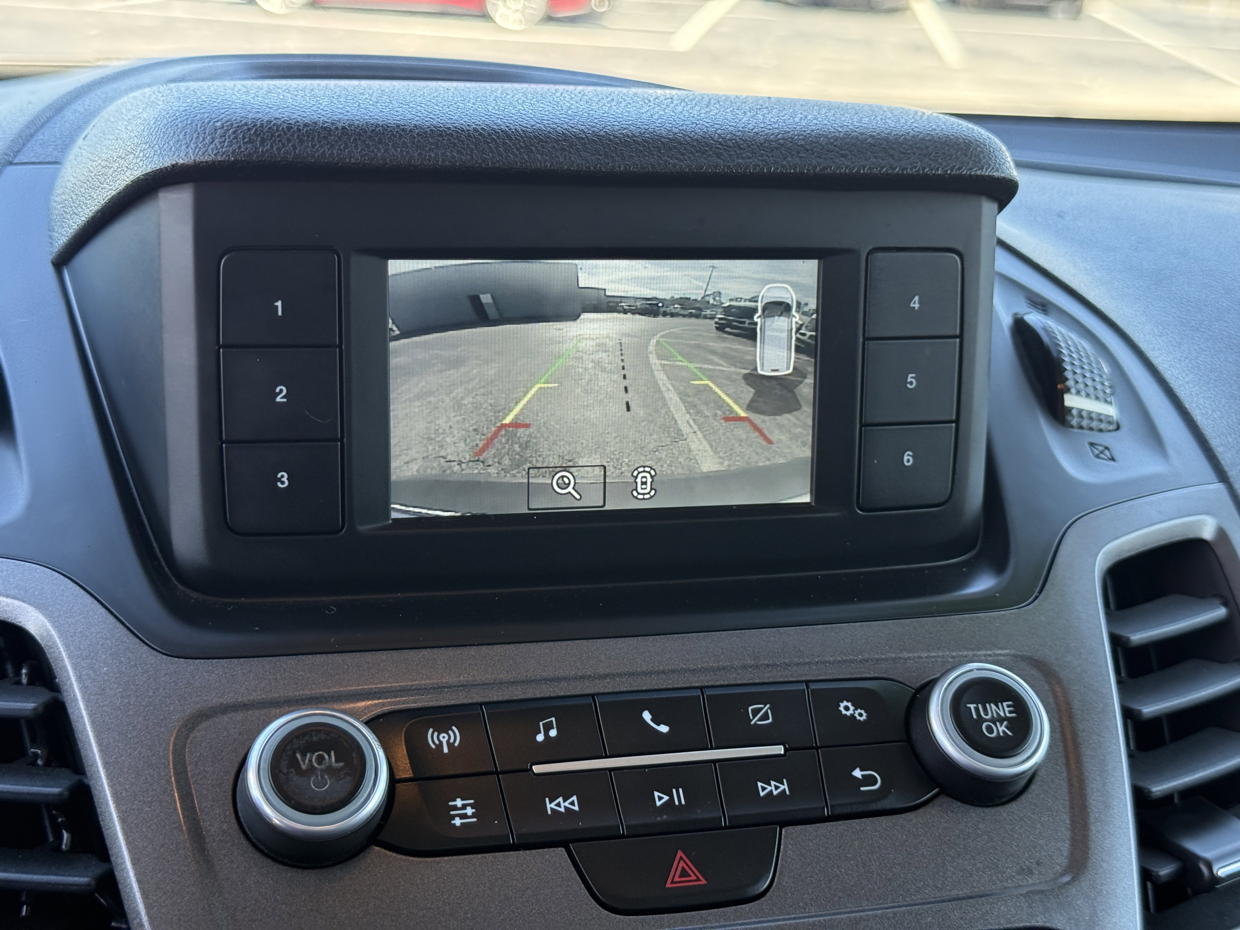 Certified 2020 Ford Transit Connect XL image 15