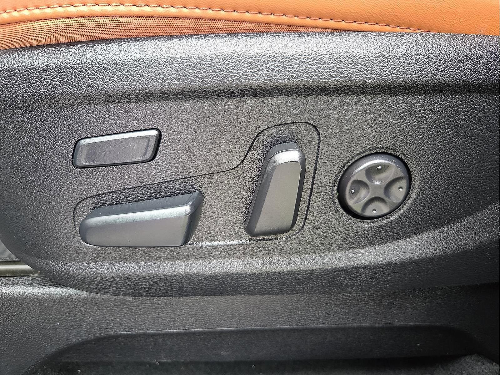 Used 2025 Kia Telluride SX Prestige X-Pro AWD/4WD image 16