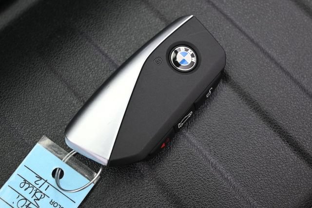 Used 2025 BMW X5 xDrive40i w/ M Sport Package AWD/4WD image 45