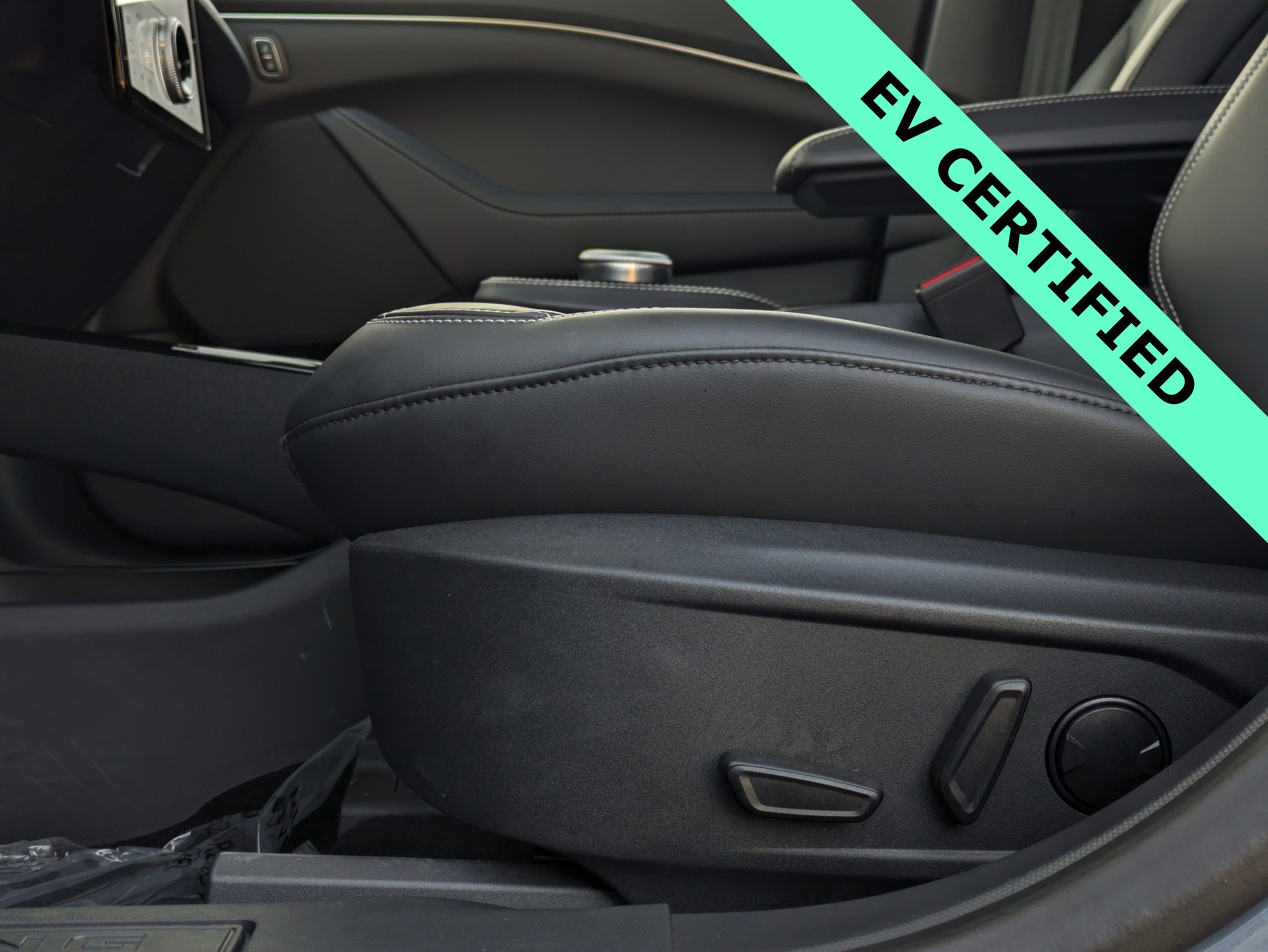 Certified 2023 Ford Mustang Mach-E Select w/ Comfort Package Lite image 22