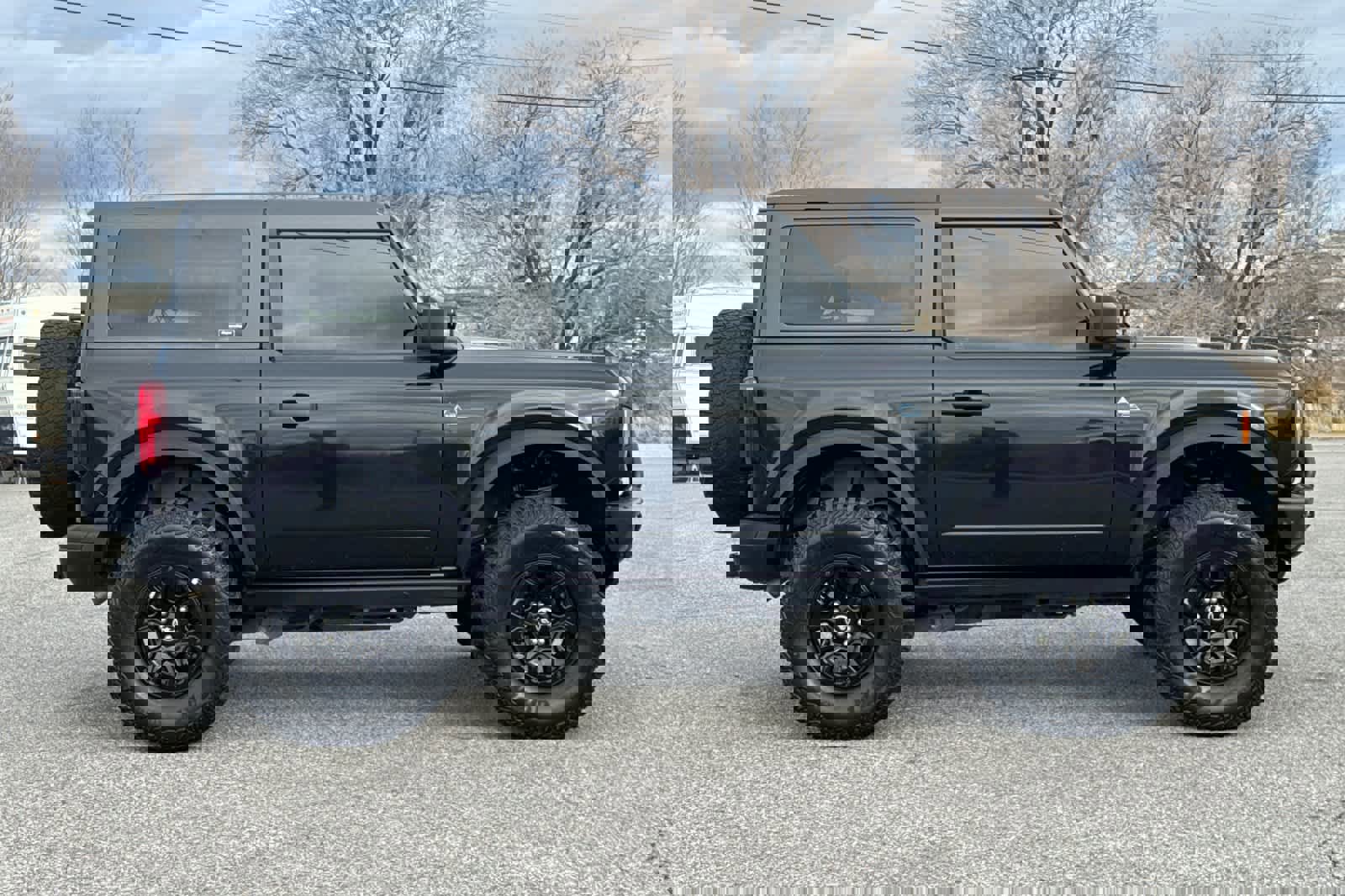 Certified 2022 Ford Bronco Black Diamond image 6