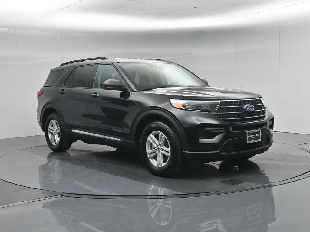 Certified 2024 Ford Explorer XLT RWD image 20
