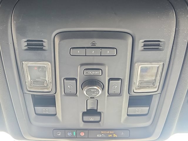 Used 2021 Chevrolet Suburban RST w/ Luxury Package AWD/4WD image 19