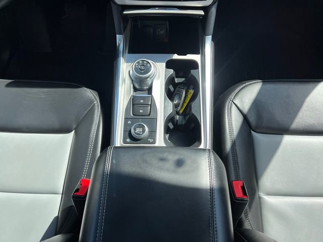 Certified 2024 Ford Explorer XLT w/ Equipment Group 202A AWD/4WD image 23