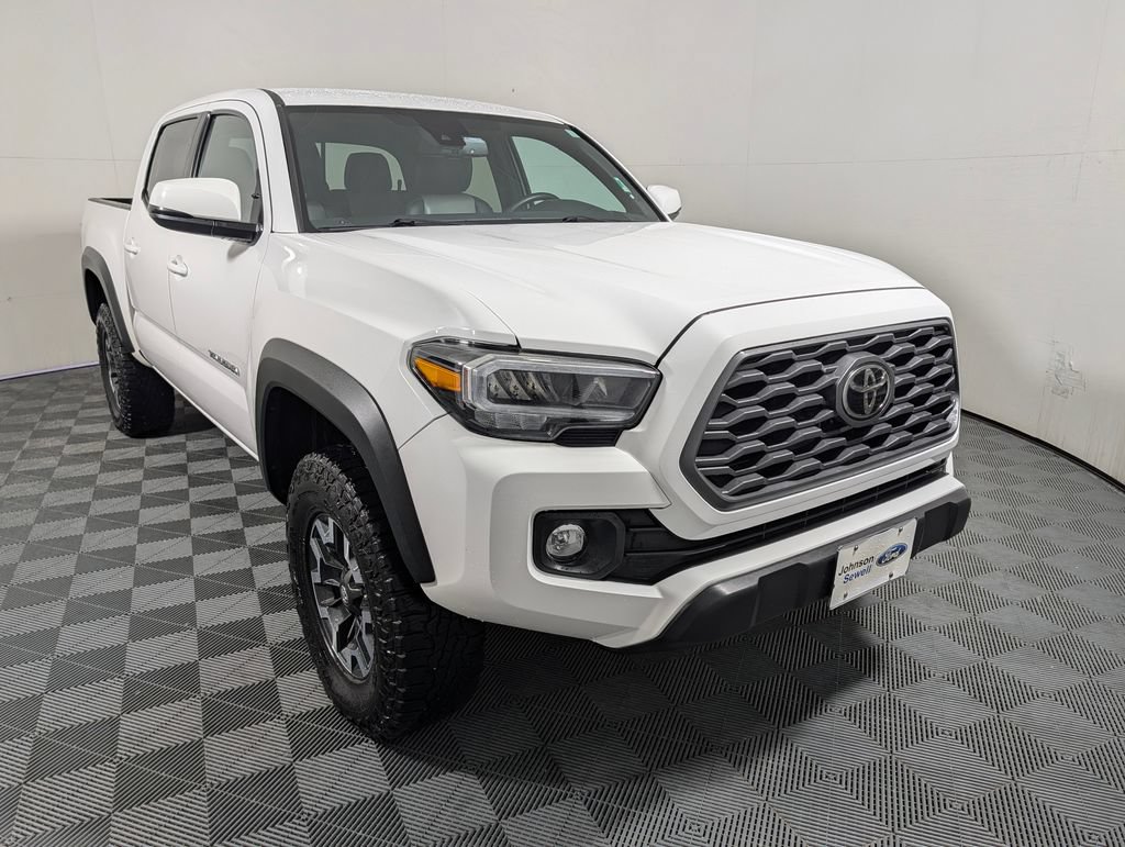 Used 2020 Toyota Tacoma TRD Off-Road w/ Technology Package RWD image 1