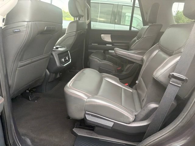 Certified 2025 Ford Expedition Active AWD/4WD image 34