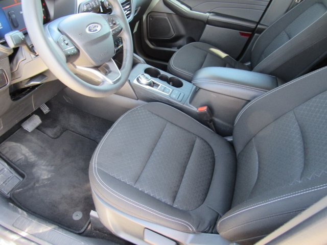 Certified 2025 Ford Escape Active FWD image 17