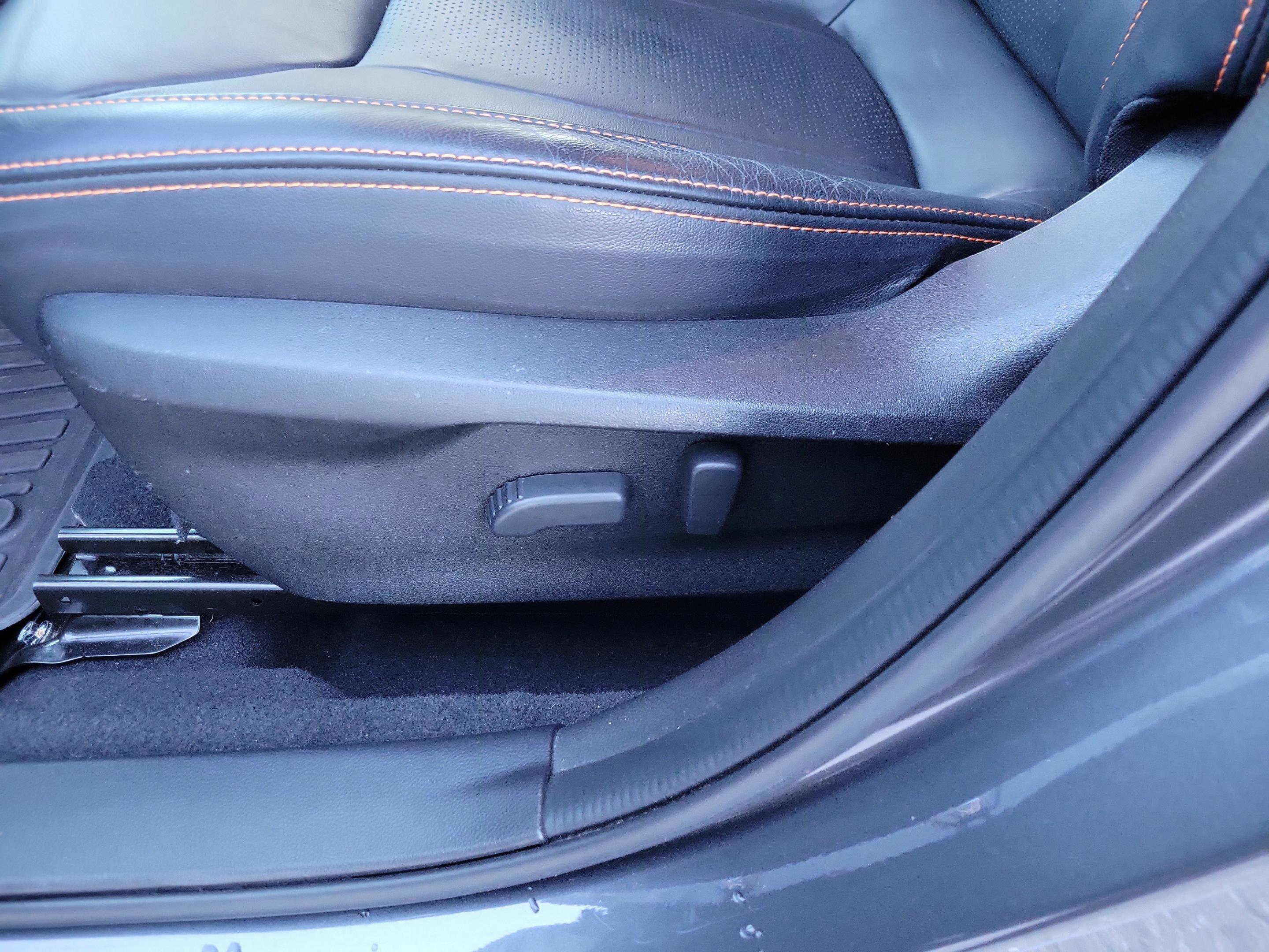 Used 2020 Subaru Crosstrek 2.0i Limited w/ Moonroof Package w/Navigation image 10