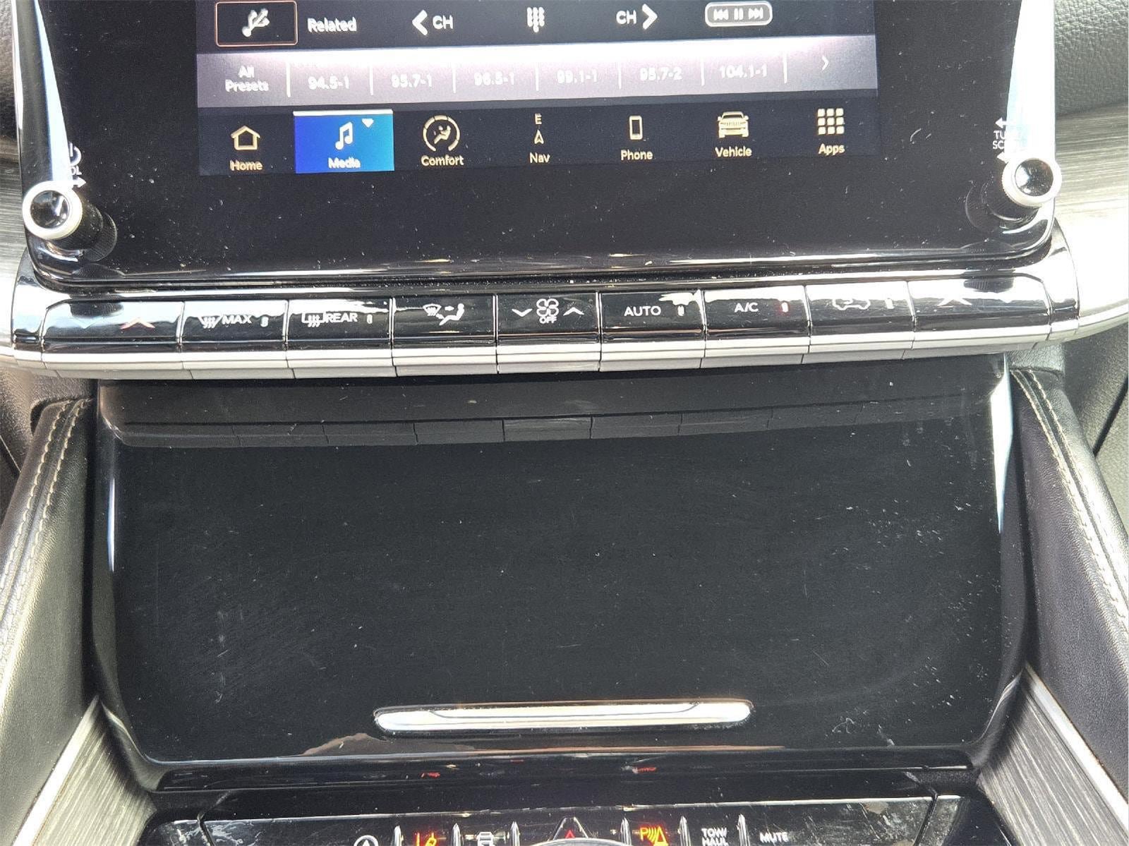 Used 2023 Jeep Wagoneer Series II AWD/4WD image 16