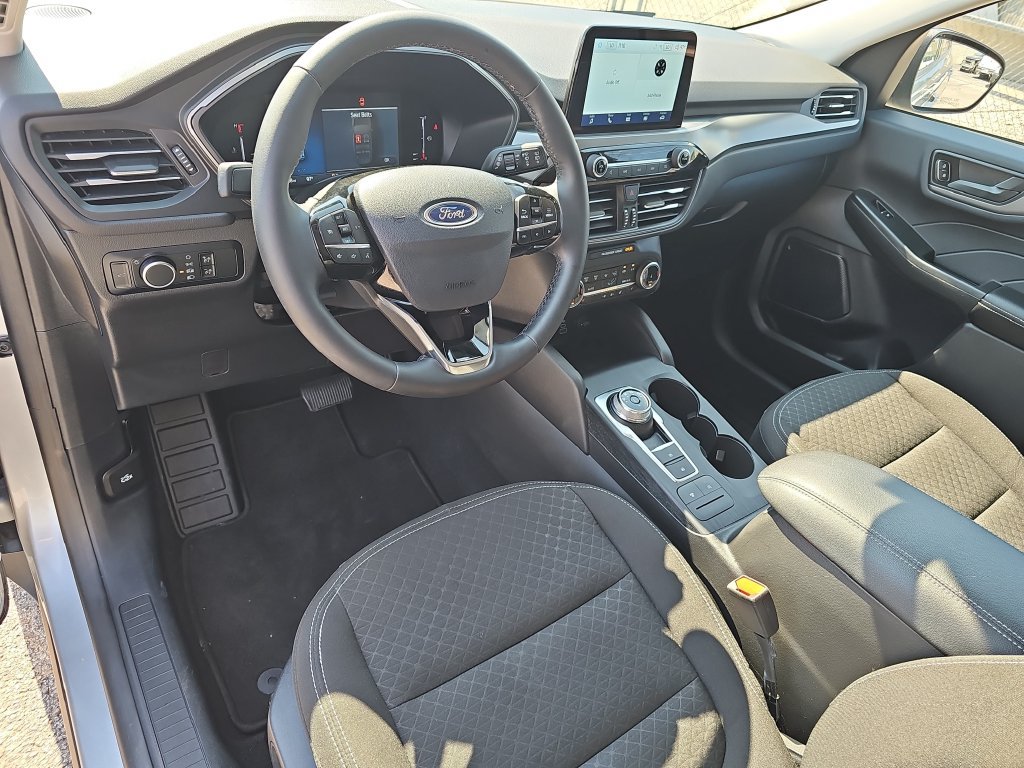Certified 2024 Ford Escape Active w/ Cold Weather Package FWD image 16