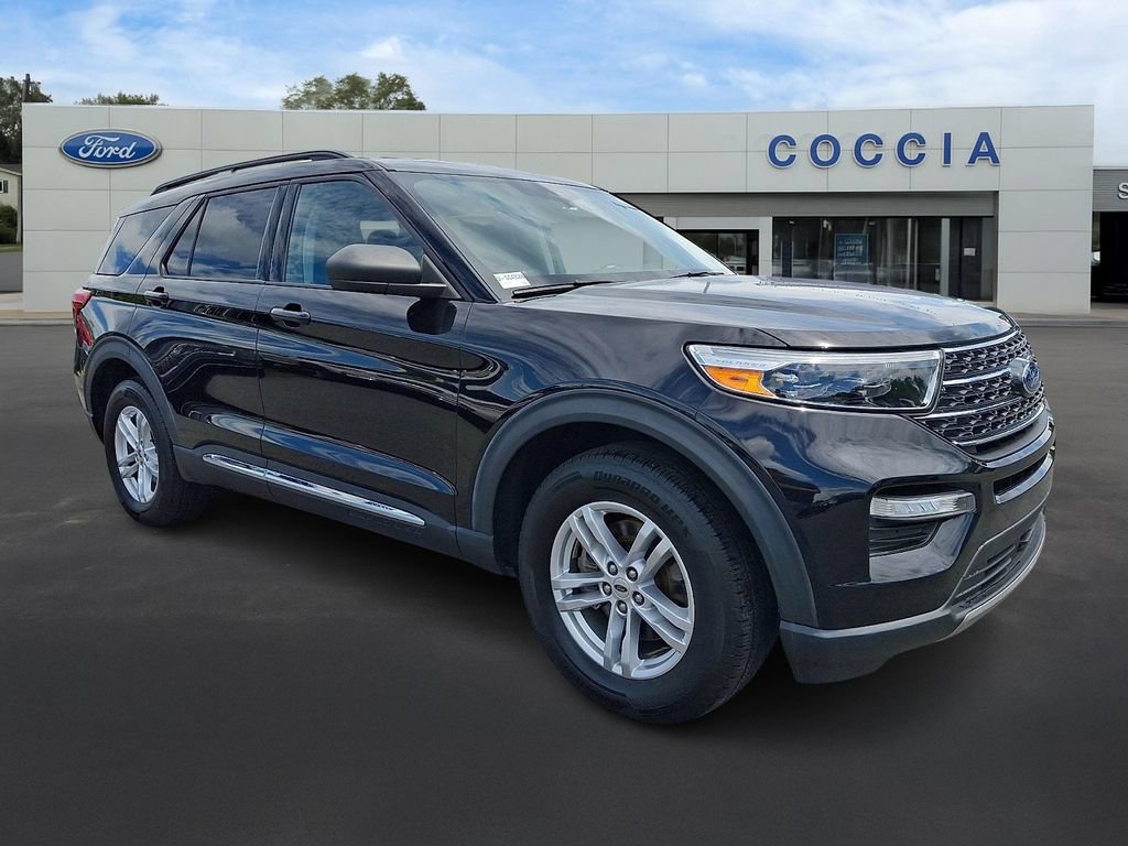Certified 2020 Ford Explorer XLT w/ Equipment Group 202A AWD/4WD image 3