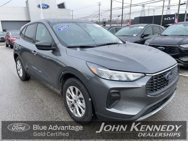 Certified 2025 Ford Escape Active w/ Cold Weather Package image 4