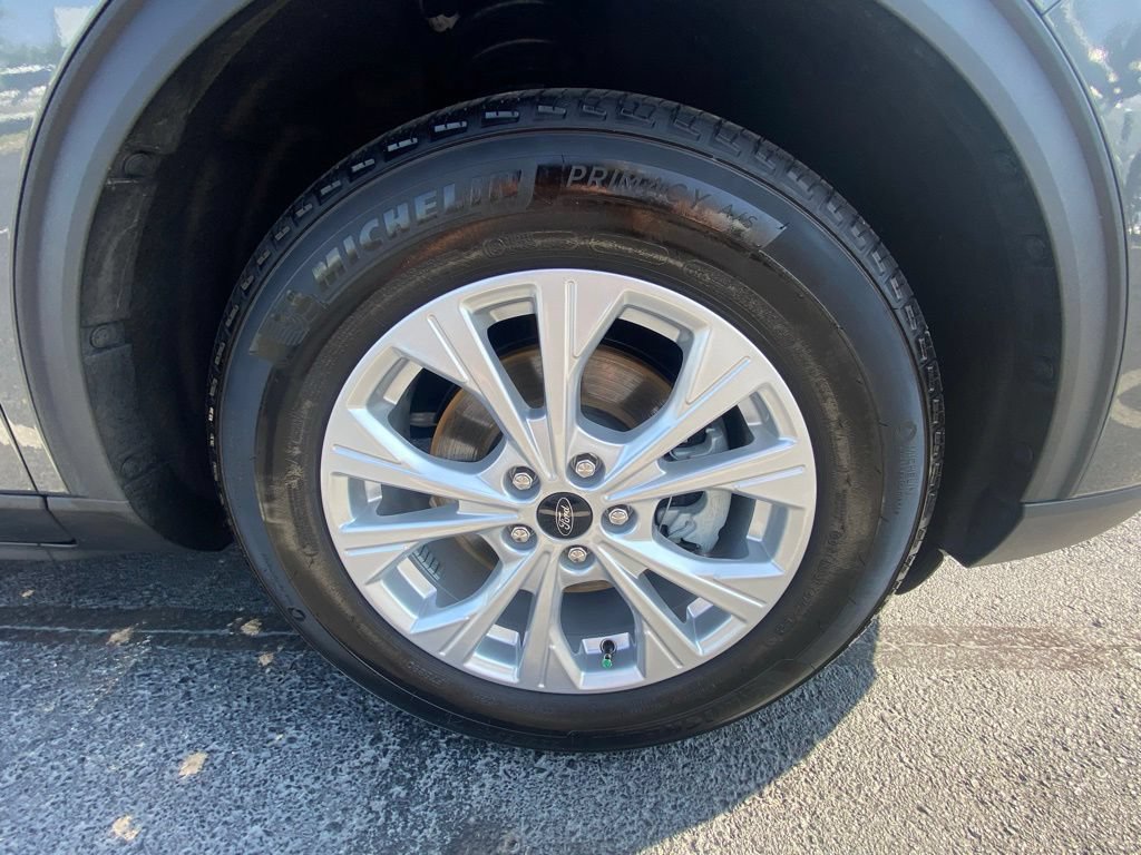 Certified 2025 Ford Escape Active w/ Tech Pack #1 FWD image 29