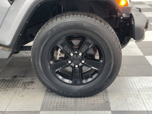 Used 2021 Jeep Wrangler Unlimited Sahara AWD/4WD image 15