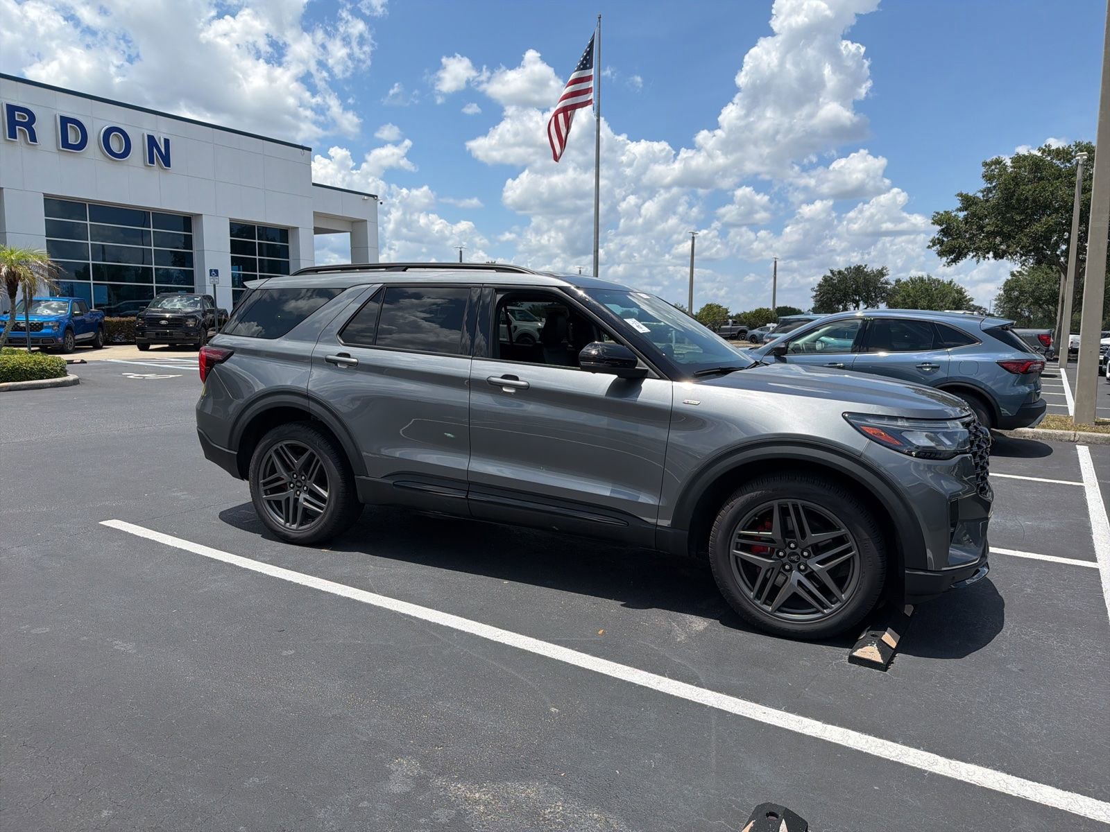 Certified 2025 Ford Explorer ST-Line w/ ST-Line Street Pack
