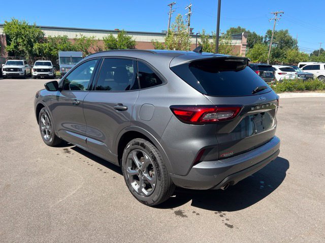 Certified 2024 Ford Escape ST-Line w/ Tech Pack #1 AWD/4WD image 7