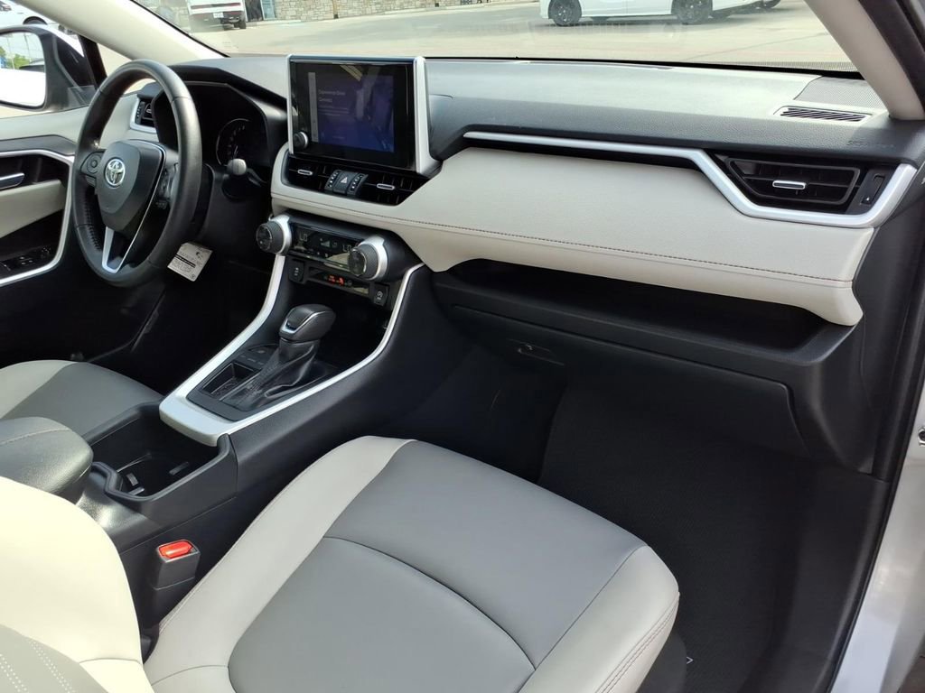 Used 2024 Toyota RAV4 XLE Premium FWD image 7