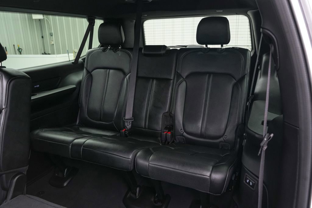 Used 2024 Jeep Wagoneer L Series II w/ Flexible Seating Group image 20