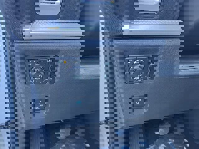 Certified 2025 Ford Expedition Max Active image 42