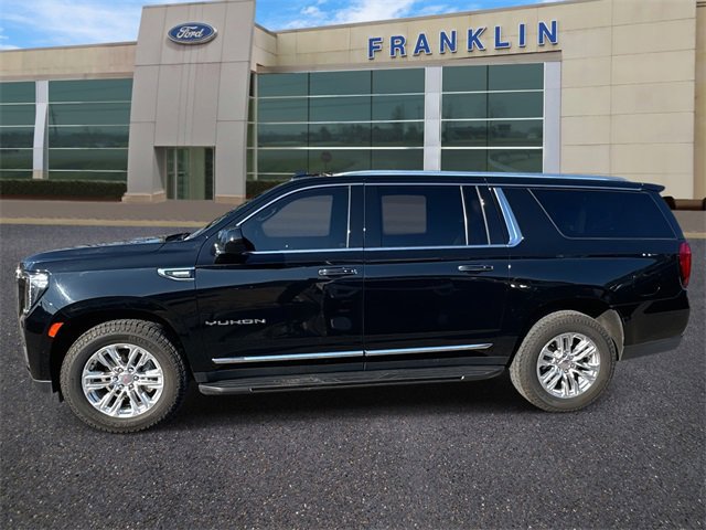 Used 2021 GMC Yukon XL SLT image 2