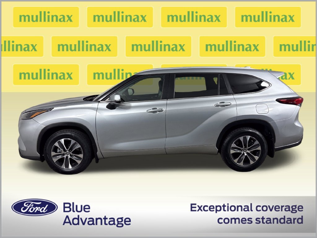 Used 2023 Toyota Highlander XLE FWD image 10