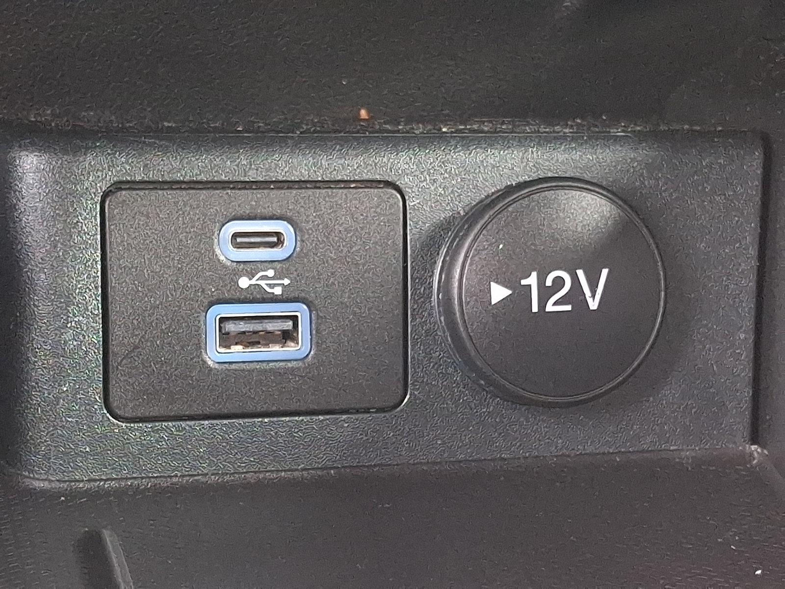 Certified 2023 Ford Escape Active AWD/4WD image 25