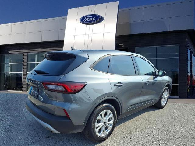 Certified 2025 Ford Escape Active FWD image 2
