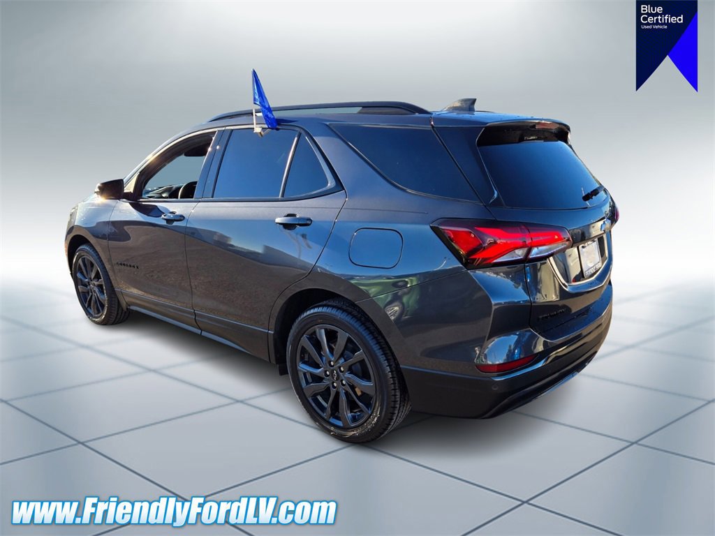 Used 2022 Chevrolet Equinox RS w/ Infotainment Package image 3