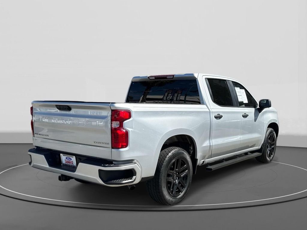 Used 2022 Chevrolet Silverado 1500 Custom RWD image 4